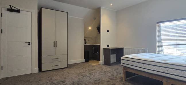 💎 Luxury Living on Mansfield Road Main Photo