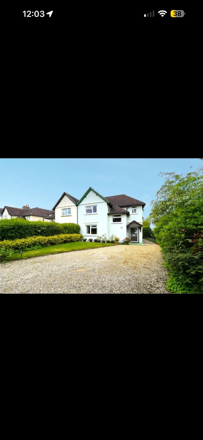 Beautiful Double Room with Ensuite - garden view  Main Photo