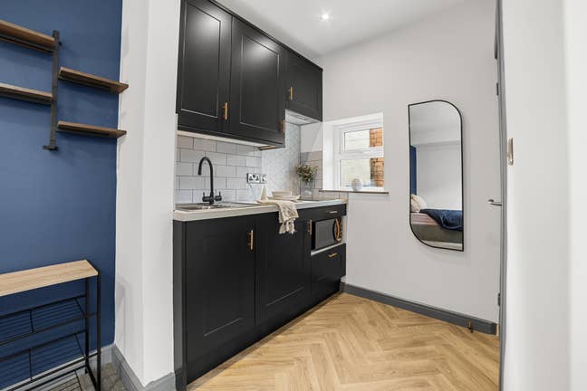 Studios in Bourne Street 🤩 Main Photo