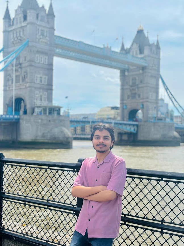 Bachelor’s Student Looking for Room  Main Photo