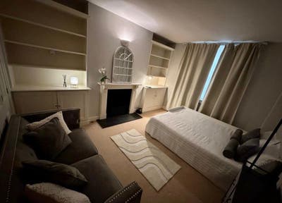 Spacious and Cosy Double Room for Rent in SW1V  Main Photo