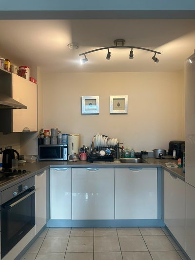 Two double bedrooms available immediately  Main Photo