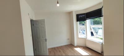 DSS-Studio Flat Available in Oxford Road Reading Main Photo