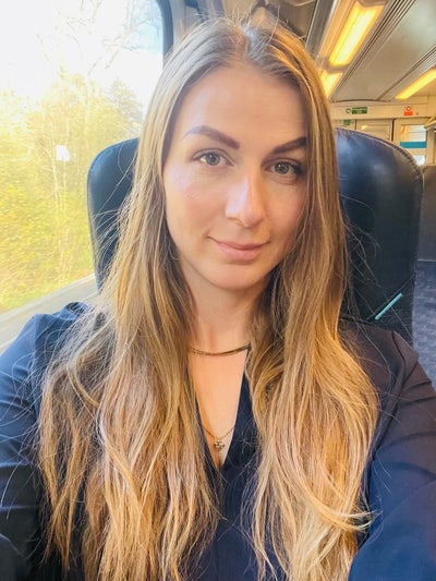Buddy up only♀️seeks a double room in 2-3-Bed Flat Main Photo