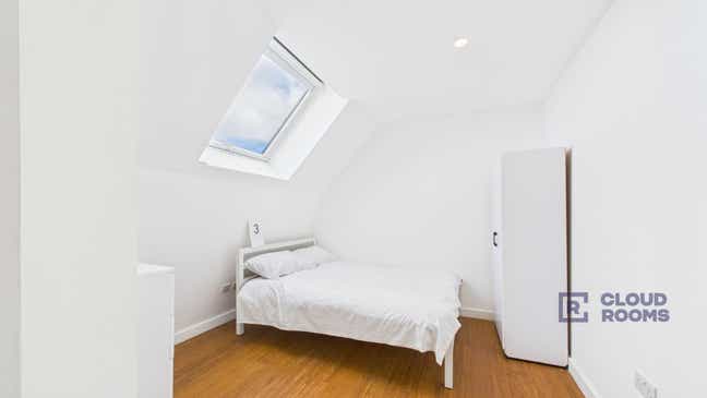 East London – E11 🏠 Modern / Leytonstone Zone 3 Main Photo