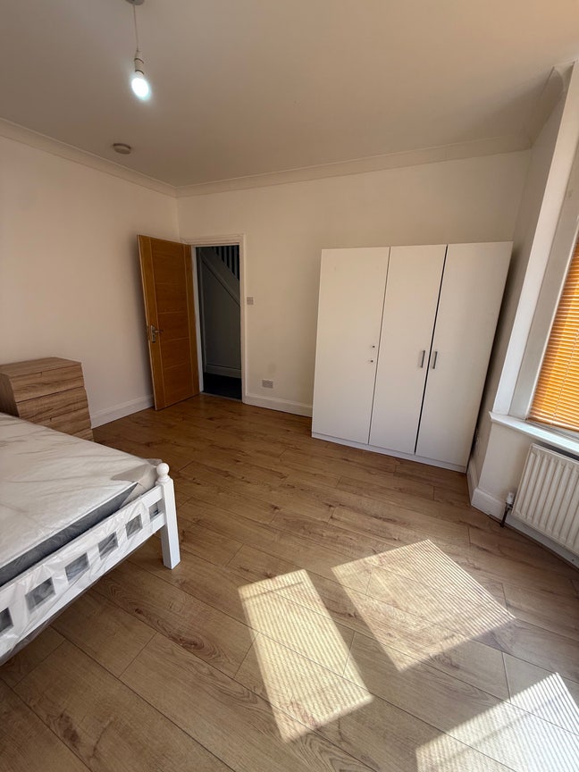 Rent in Walthamstow Main Photo