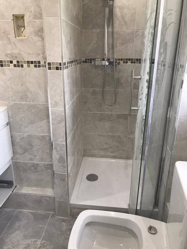 En-suite Double room -Female Professional preferred Main Photo