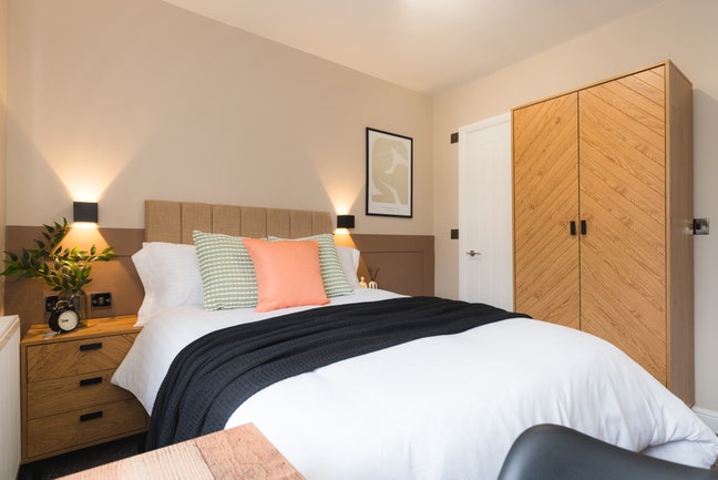 Premium room in a beautiful shared house  Main Photo