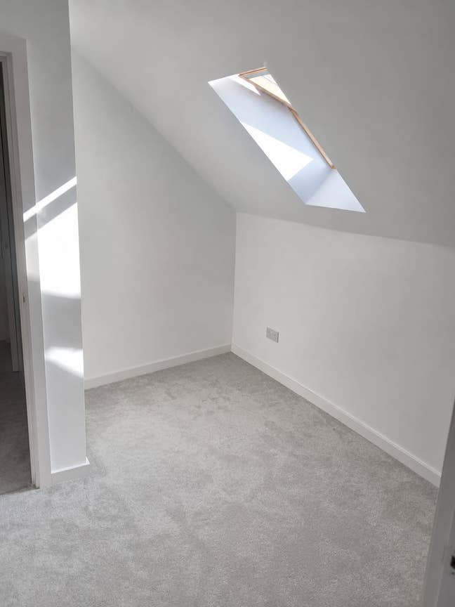 Small double room Main Photo