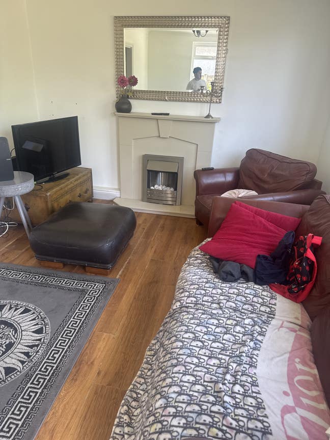 Double room in shared property Main Photo