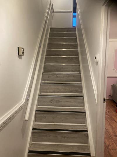  🏡⭐️ Spacious 2-Bedroom House near Docklands Main Photo