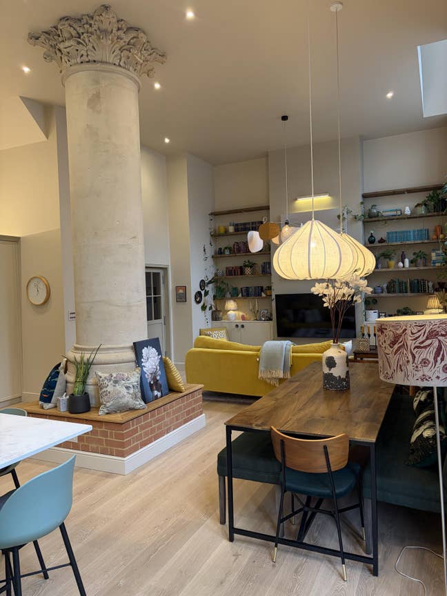 Double Room in Renovated Church Conversion Main Photo