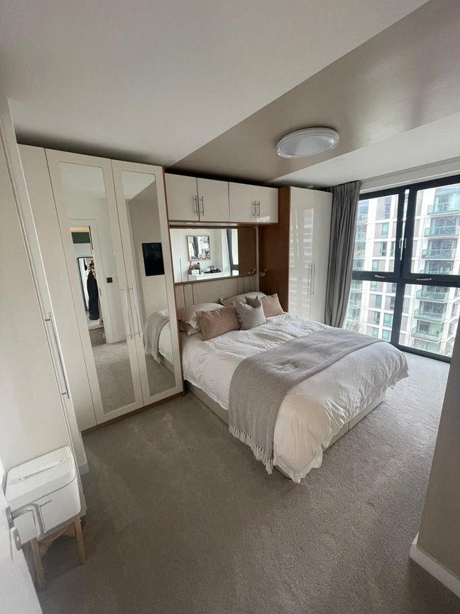 2 bed duplex Olympic Park - 6 weeks availability Main Photo