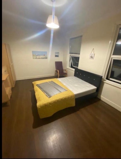 Very large room in Bow  Main Photo