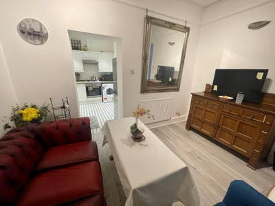 For September | 3bedroom near  Vauxhall SE11 Main Photo