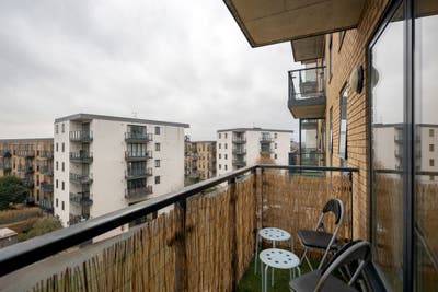 2 Bedroom room to Rent in SW19 Main Photo