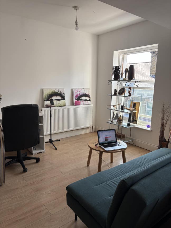 Double Room - En suite for Rent  Main Photo