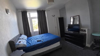 Double room to let  Main Photo