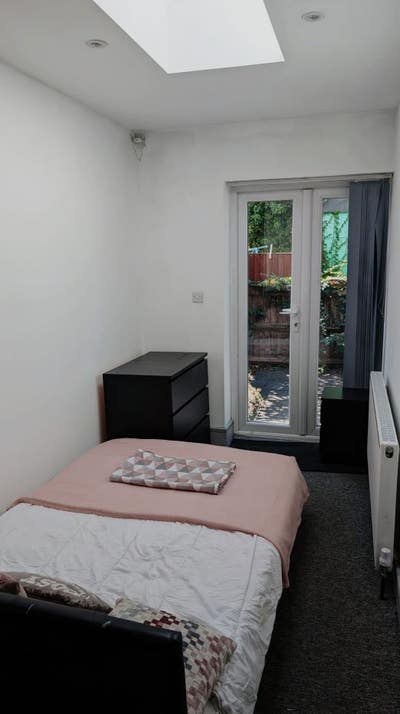 Double Ensuite Room in Hendon NW4 All Bills Inc. Main Photo