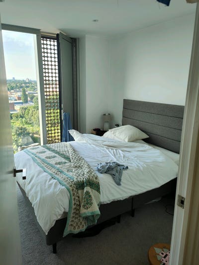 Spacious room available 10 minutes from Arndale Main Photo