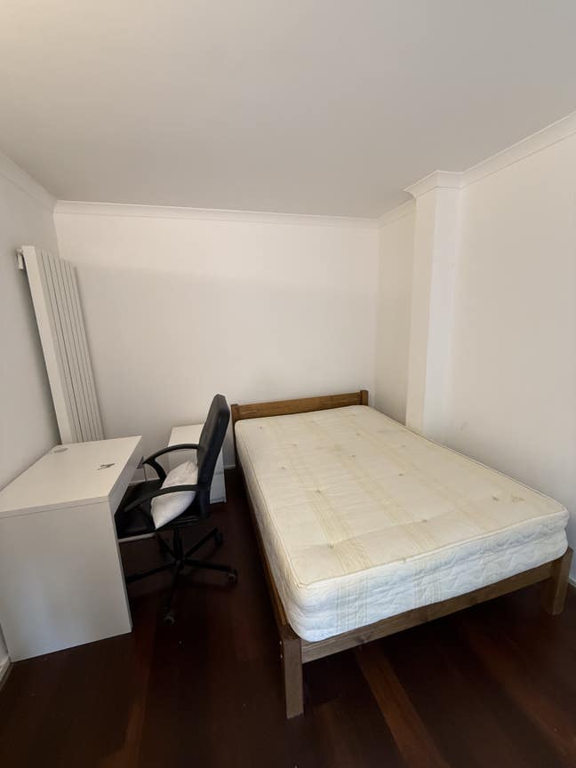Double Bedroom w/. Garden access &pound;930pcm Bills Inc Main Photo