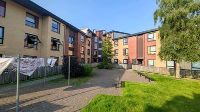 Govan Flat for 2 near Partick Main Photo