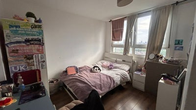 Rooms in a 4 bedroom flat (Shadwell - Zone 1/2) Main Photo