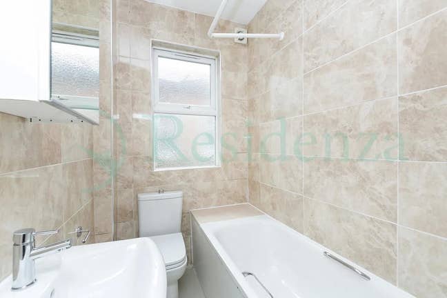 Tooting Double Room in 4-bed. Move-in 1st August. Main Photo