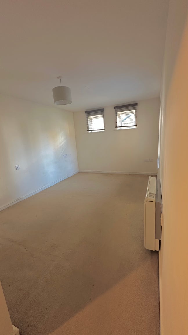 2 bedroom apartment  Main Photo