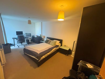 Large Double Room with Ensuite in Dalston E8  Main Photo