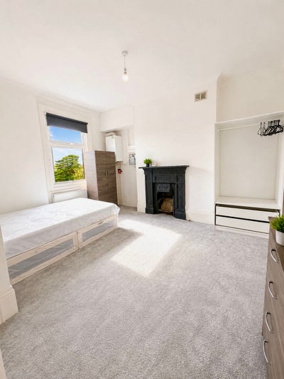 2 Lovely Room in Greenwich+Couple Welcome+Bill Inc Main Photo