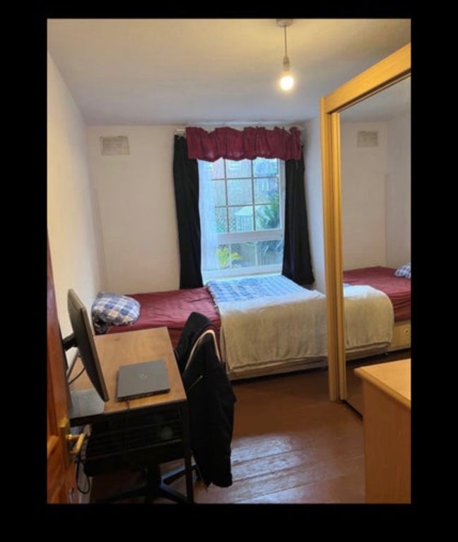 Double Bedroom with Shared Lounge - Bills included Main Photo