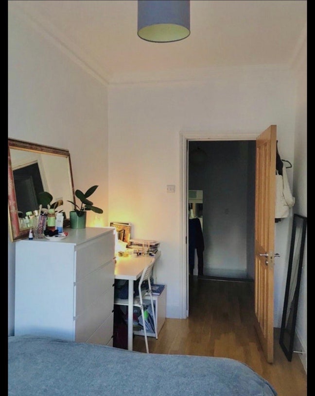 Room Available - Female Only - &pound;784 Main Photo