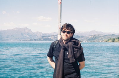31 y.o. seeks 4 walls, roof and doors Main Photo