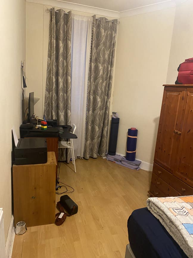 Room Available in Westend Main Photo