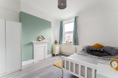 ‼️ 3 Rooms | All Bills | Cleaner | No Deposit Main Photo