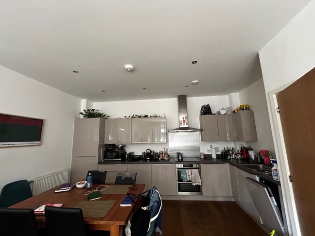 Flatmate for a 2 bed-2bathroom flat in Haggerston  Main Photo