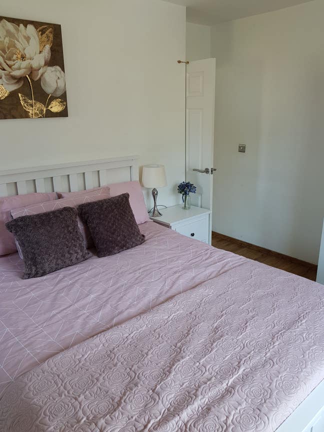 Double Rooms Available Main Photo