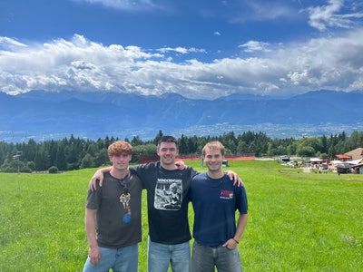 Looking for flatmate Main Photo