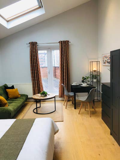 Studio Size En-suite  all bills included - W12  Main Photo