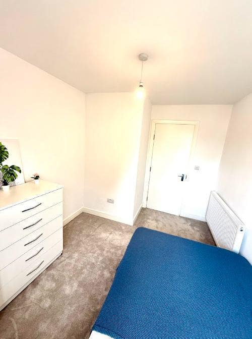 Double Room in Cricklewood # Main Photo