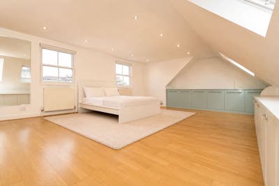 💎 2 Ensuite Rooms – Super Massive & Premium! 💎 Main Photo