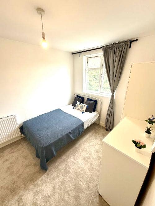Double Room Cricklewood - 110 &pound; Pw Each Tenant Main Photo
