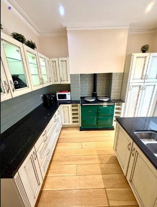 Double Room Cricklewood - 105 &pound; Pw Each Tenant Main Photo