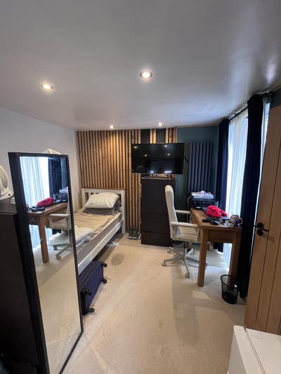 Rare Self-Contained Studio Main Photo