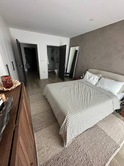 Bills included - Large double, en-suite + parking  Main Photo