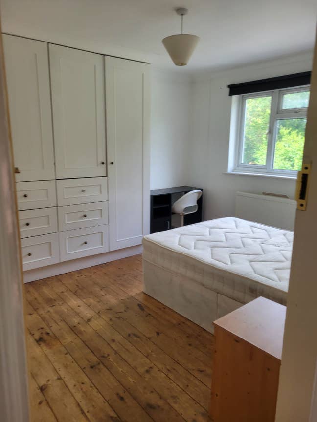 2 double rooms to rent Main Photo