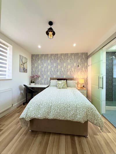 🌟 Stunning  Ensuite Room in a Modern Luxury Home  Main Photo