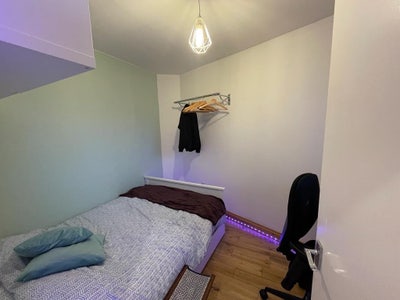 Double room in Herne Hill Main Photo