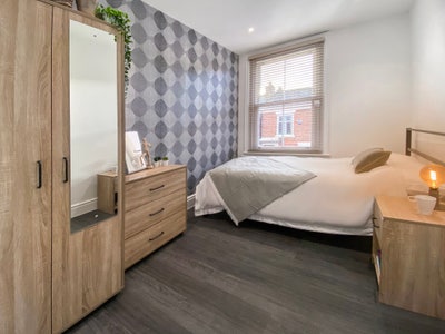 Quiet House * Cleaners * Newly Refurbished * Main Photo